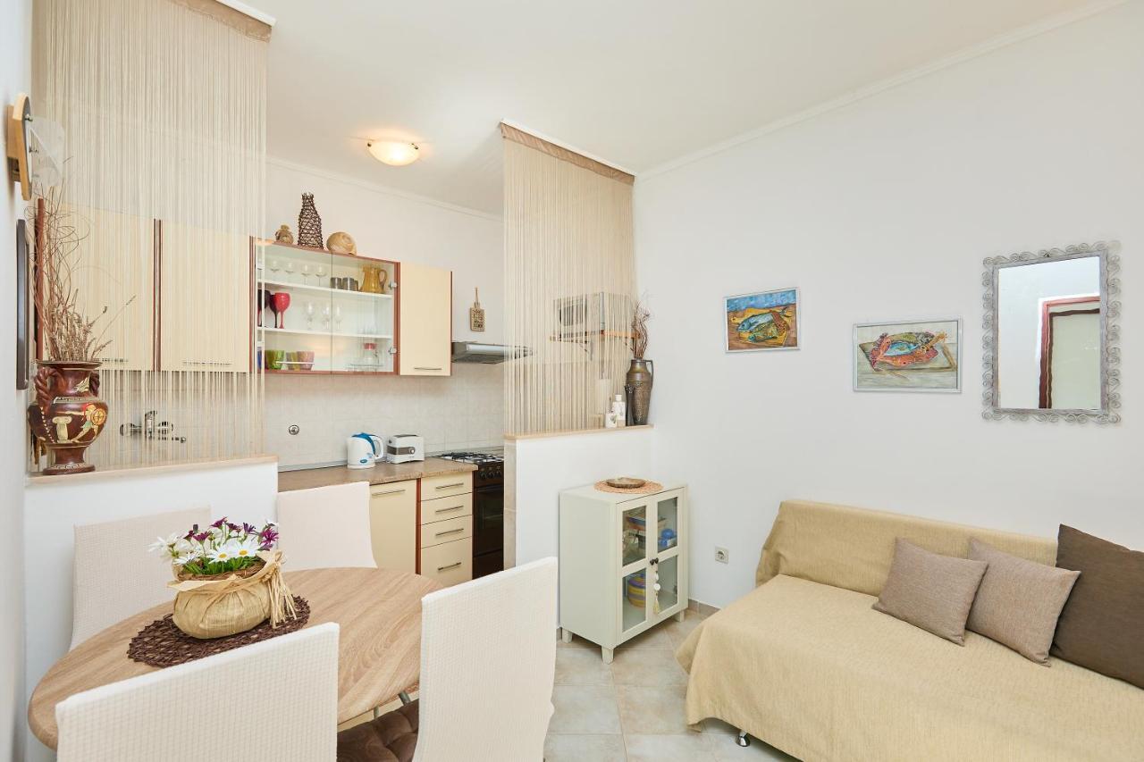 Studio Dolores-Apartment By The Sea Maranovici Bagian luar foto
